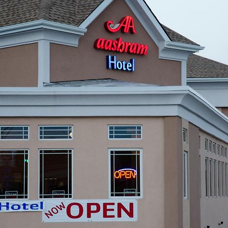 Aashram Hotel By Niagara River Niagara Falls Esterno foto
