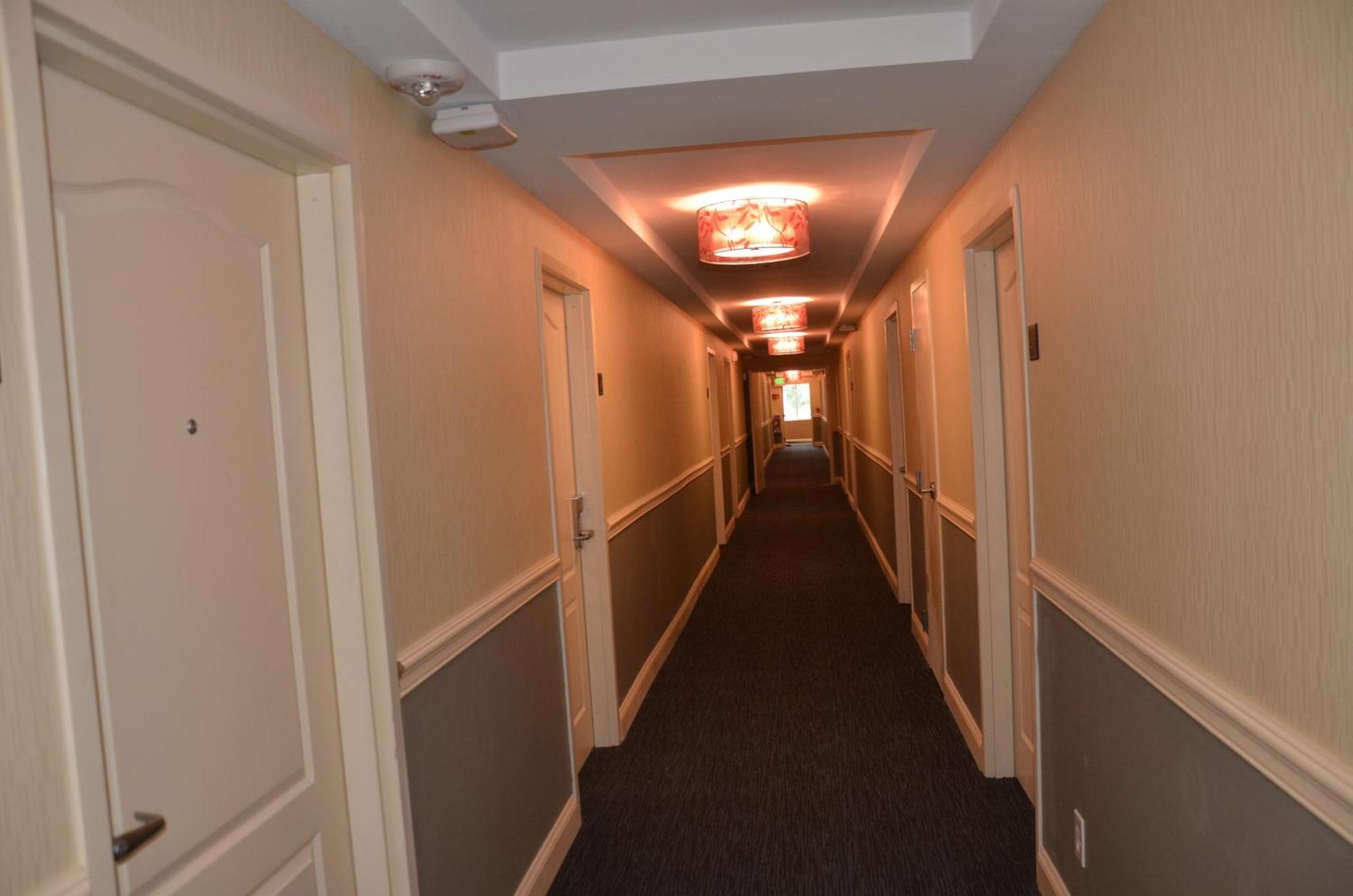 Aashram Hotel By Niagara River Niagara Falls Esterno foto