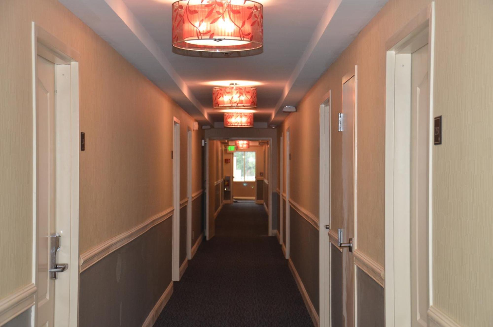 Aashram Hotel By Niagara River Niagara Falls Esterno foto