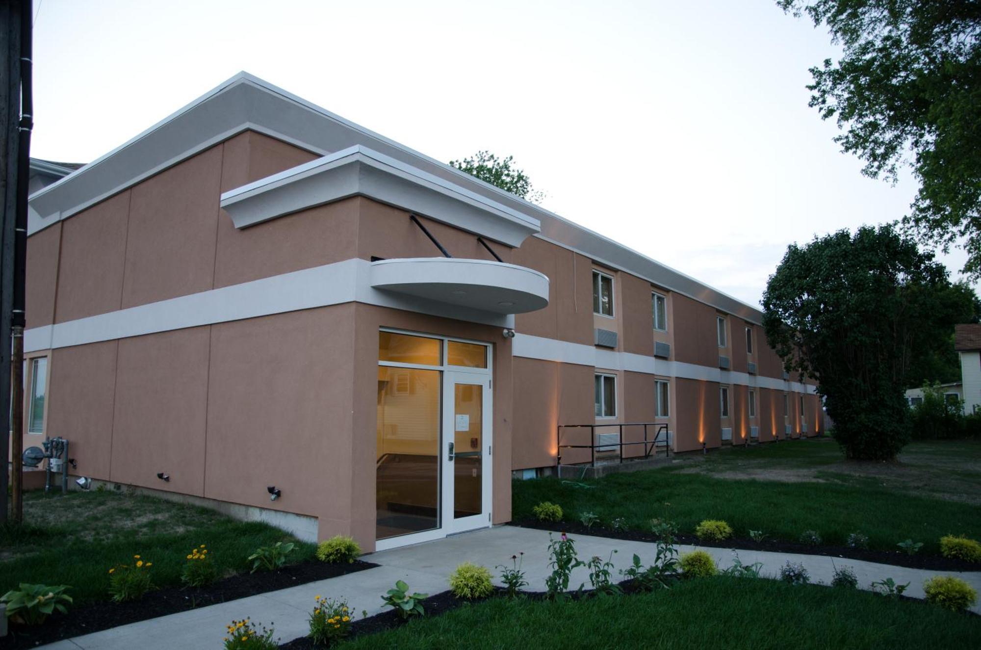Aashram Hotel By Niagara River Niagara Falls Esterno foto